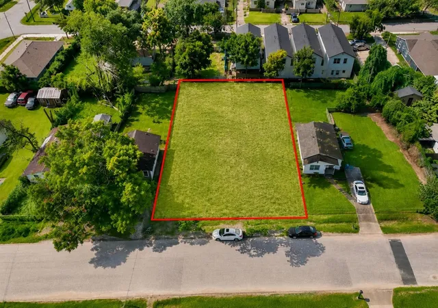Photo 1 of Land for sale at 7982 Joy St, Houston, TX 77028 | MLS# 8937951 | Listing updated on 2026-08-31