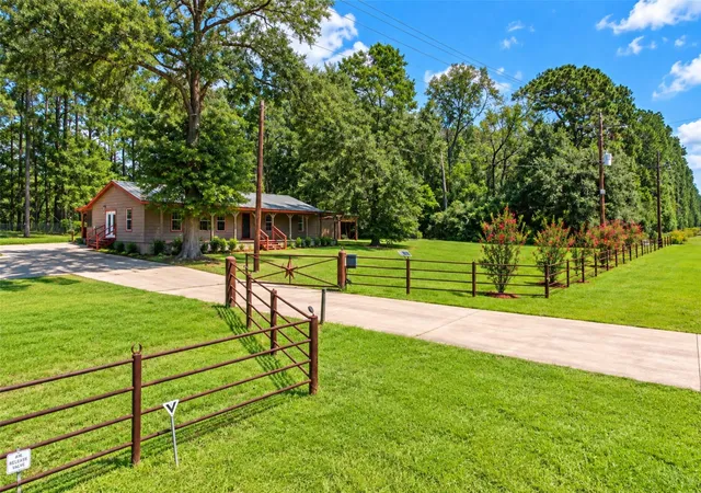 Photo 1 of Single family home for sale at 3725 Fm 222 Loop N, Coldspring, TX 77331 | MLS# 93538175 | Listing updated on 2026-09-23