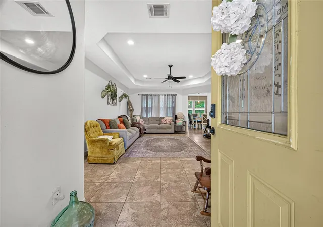 Photo 3 of Single family home for sale at 10910 Royal Magnolia Dr, Conroe, TX 77303 | MLS# 95078007 | Listing updated on 2026-09-04