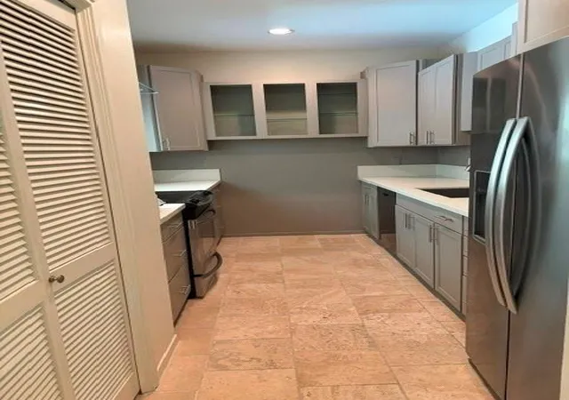 Photo 3 of Condo for sale at 4223 W Alabama St #2, Houston, TX 77027 | MLS# 28884751 | Listing updated on 2026-09-11