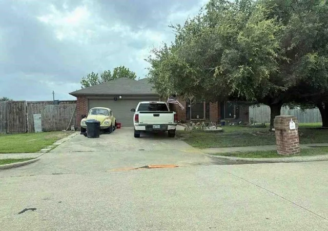 Photo 2 of Single family home for sale at 213 Westminister, Forney, TX 75126 | MLS# 54923688 | Listing updated on 2026-10-07