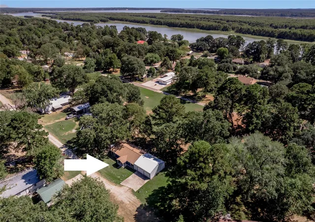 Photo 3 of Single family home for sale at 169 W Sunset Dr, Trinity, TX 75862 | MLS# 86875413 | Listing updated on 2026-09-19