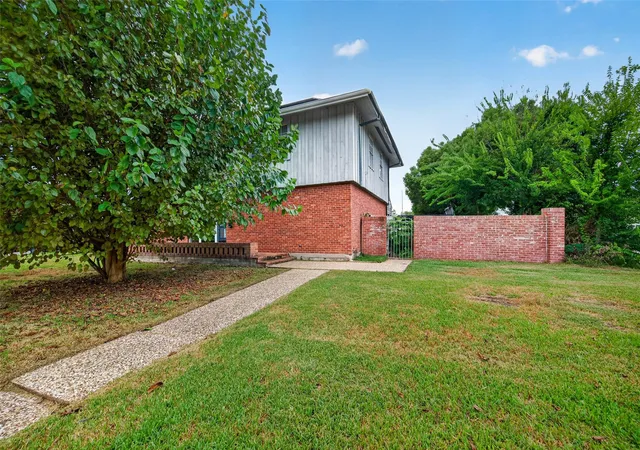 Photo 3 of Sale Pending at 2106 New Mexico St, Baytown, TX 77520 | MLS# 78040787 | Listing updated on 2026-09-10