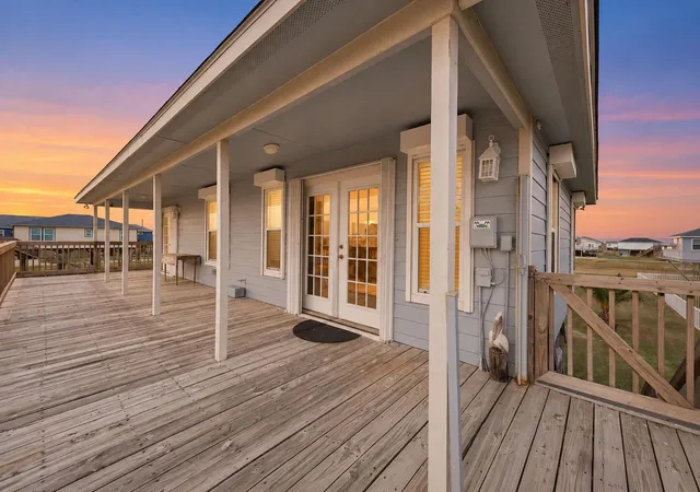 Photo 2 of Single family home for sale at 904 Surf Dr, Freeport, TX 77541 | MLS# 76008464 | Listing updated on 2026-09-23