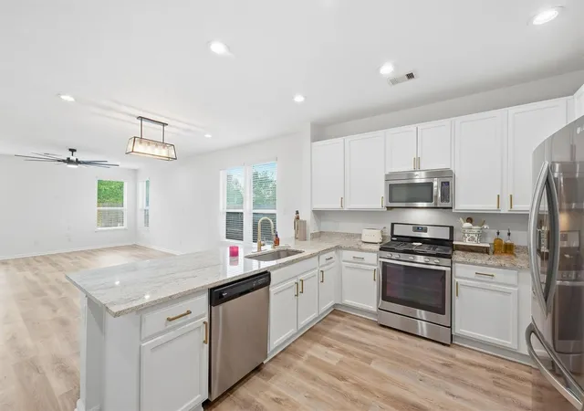 Photo 4 of Single family home for sale at 4527 Ashberry Pine Ln, Katy, TX 77449 | MLS# 33555527 | Listing updated on 2026-09-24