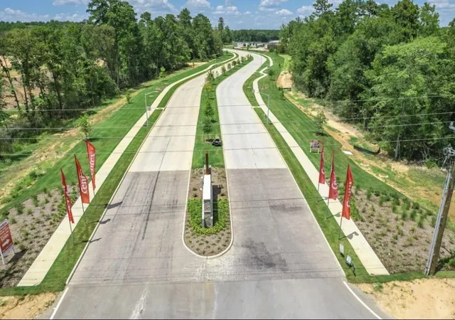 Photo 2 of Single family home for sale at 10650 Willet Way, Willis, TX 77378 | MLS# 52496381 | Listing updated on 2026-09-23