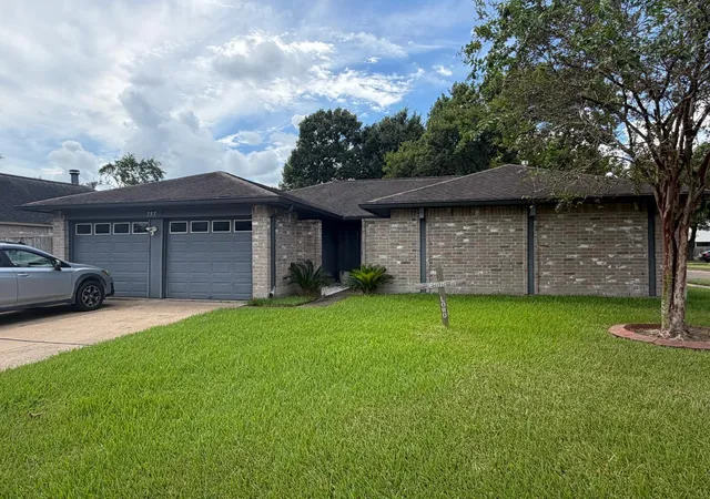 Photo 1 of Single family home for sale at 757 Sugar Hl Dr, La Porte, TX 77571 | MLS# 40075902 | Listing updated on 2026-09-21