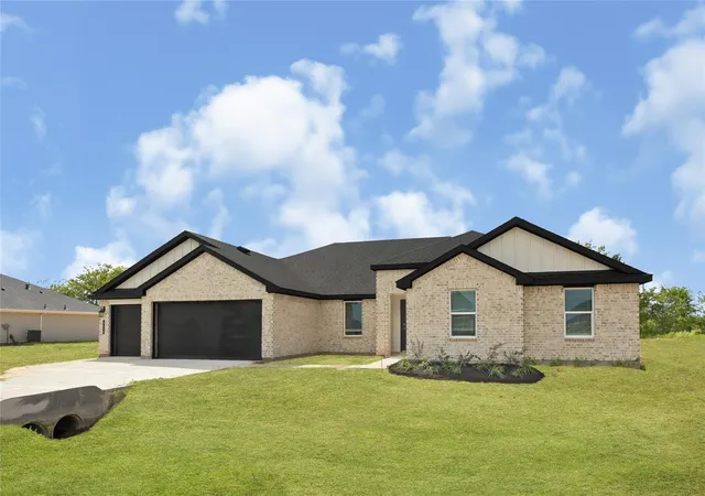 Photo 3 of Sale Pending at 6611 Kingfisher Ln, Beasley, TX 77417 | MLS# 96758603 | Listing updated on 2026-09-09