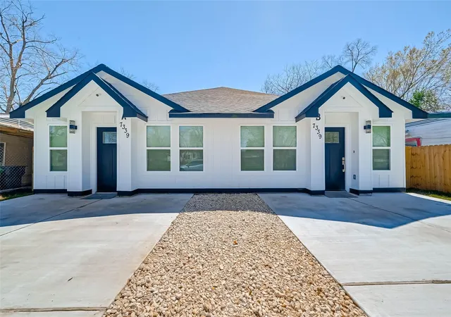 Photo 1 of Multi family home for sale at 4934 Malmedy Unit Rd #A/B, Houston, TX 77033 | MLS# 42966169 | Listing updated on 2026-09-19