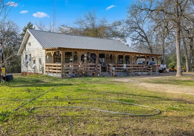 Photo 2 of Single family home for sale at 7705 County Rd 342, Milano, TX 76556 | MLS# 31572726 | Listing updated on 2026-10-08