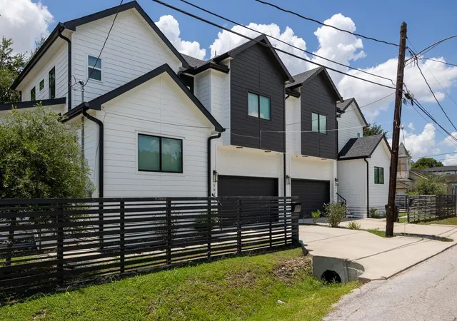Photo 1 of Multi family home for sale at 3034 Wayne St #A-B, Houston, TX 77026 | MLS# 36295580 | Listing updated on 2026-09-03