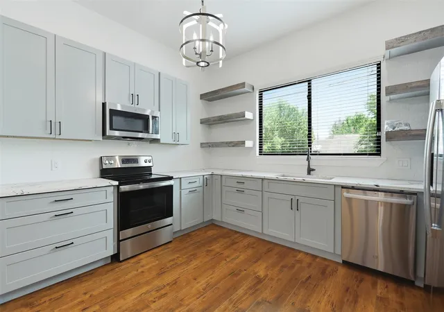 Photo 3 of Multi family home for sale at 3034 Wayne St #A-B, Houston, TX 77026 | MLS# 36295580 | Listing updated on 2026-09-03