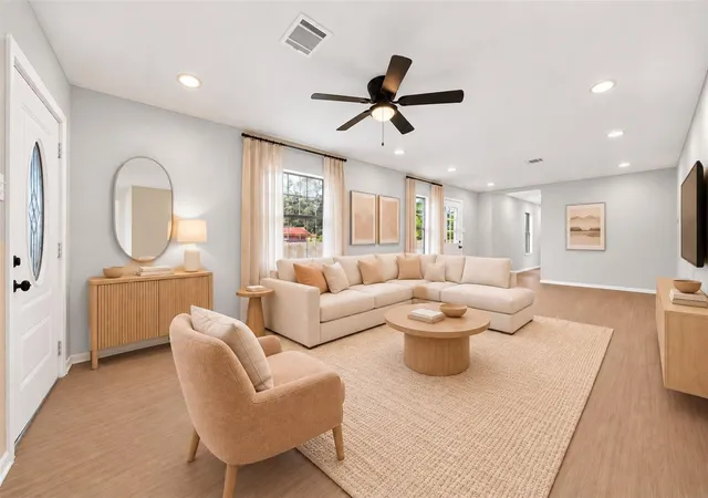 Photo 2 of Single family home for sale at 874 Green Meadow Ln, Houston, TX 77091 | MLS# 51264933 | Listing updated on 2026-09-19