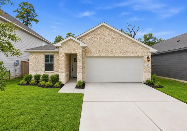 Photo 1 of Single family home for sale at 16221 Parish Pointe Ct, Conroe, TX 77302 | MLS# 39751685 | Listing updated on 2026-09-05