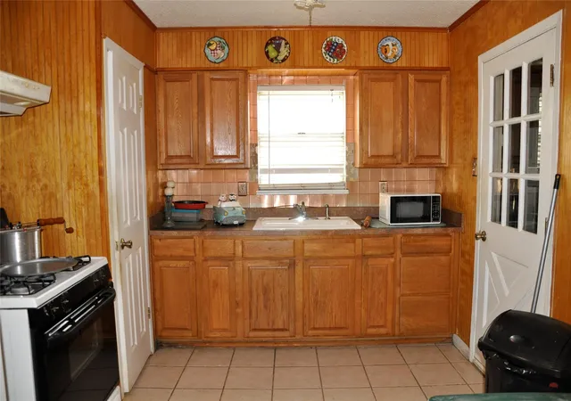 Photo 4 of Single family home for sale at 5841 Glen Arbor Dr, Corpus Christi, TX 78412 | MLS# 32742570 | Listing updated on 2026-09-01