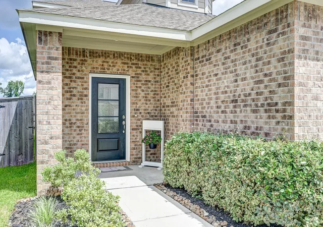 Photo 2 of Single family home for sale at 20901 Cropani Shadow Dr, New Caney, TX 77357 | MLS# 59671714 | Listing updated on 2026-09-18