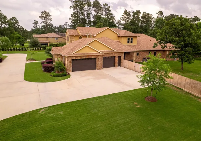 Photo 3 of Single family home for sale at 28002 Whispering Maple Way, Spring, TX 77386 | MLS# 39855137 | Listing updated on 2026-09-19