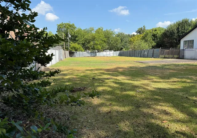 Photo 1 of Land for sale at 7327 Lindencrest St, Houston, TX 77061 | MLS# 39704895 | Listing updated on 2026-09-01