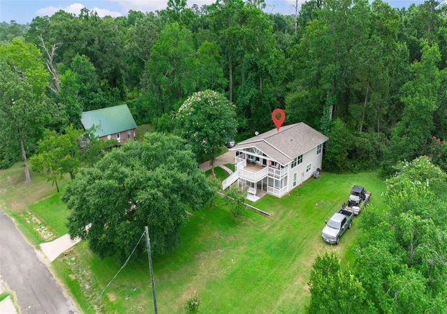 Photo 2 of Single family home for sale at 671 Lakeview Harbor, Onalaska, TX 77360 | MLS# 82347021 | Listing updated on 2026-09-18
