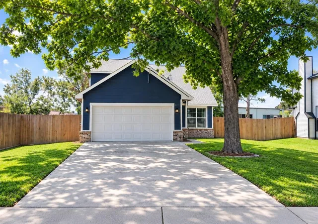 Photo 1 of Single family home for sale at 715 Seydler St, East Bernard, TX 77435 | MLS# 71182451 | Listing updated on 2026-09-11