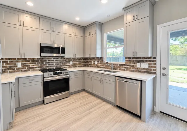 Photo 3 of Single family home for sale at 715 Seydler St, East Bernard, TX 77435 | MLS# 71182451 | Listing updated on 2026-09-11
