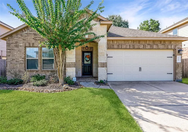 Photo 1 of Single family home for sale at 143 Meadow Valley Dr, Conroe, TX 77384 | MLS# 52615444 | Listing updated on 2026-10-04