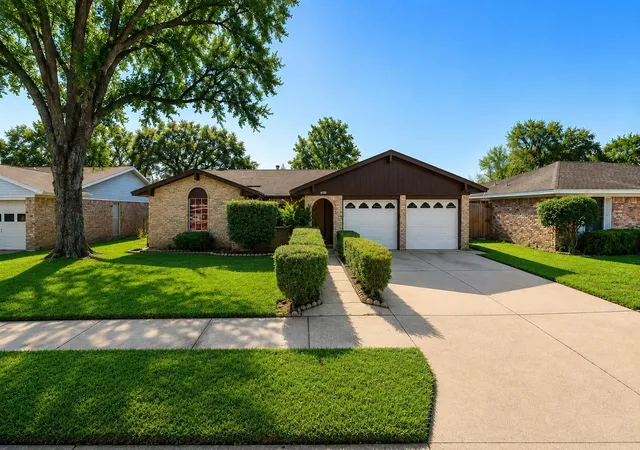 Photo 1 of Sale Pending at 4120 Donerail Dr, Pasadena, TX 77503 | MLS# 62350292 | Listing updated on 2026-09-28