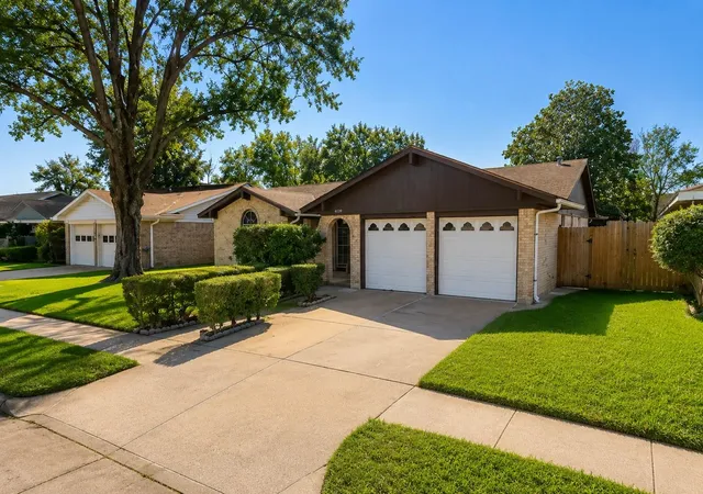 Photo 2 of Sale Pending at 4120 Donerail Dr, Pasadena, TX 77503 | MLS# 62350292 | Listing updated on 2026-09-28