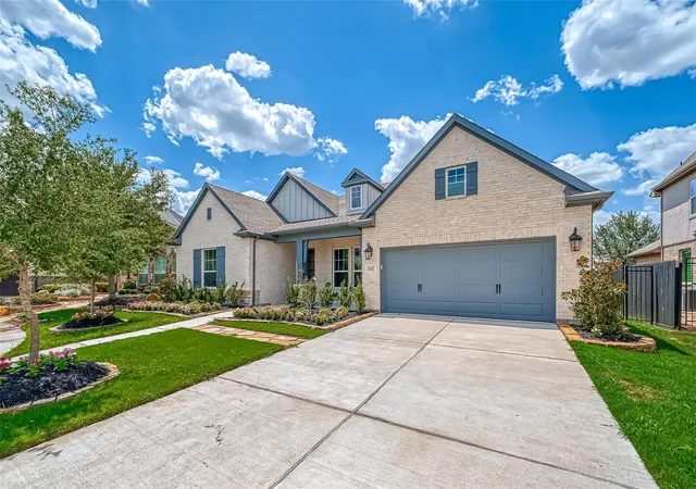 Photo 3 of Single family home for sale at 610 Vineyard Holw Ct, Richmond, TX 77406 | MLS# 16184150 | Listing updated on 2026-09-04