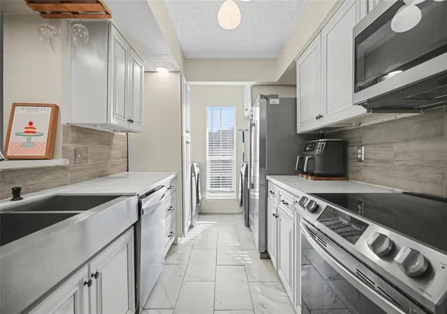 Photo 4 of Condo for sale at 1900 Bay Area Blvd #Q184, Houston, TX 77058 | MLS# 56852433 | Listing updated on 2026-09-12