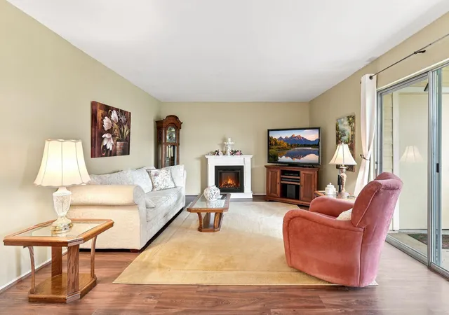 Photo 3 of Condo for sale at 14515 Wunderlich Dr #305, Houston, TX 77069 | MLS# 68913075 | Listing updated on 2026-09-19