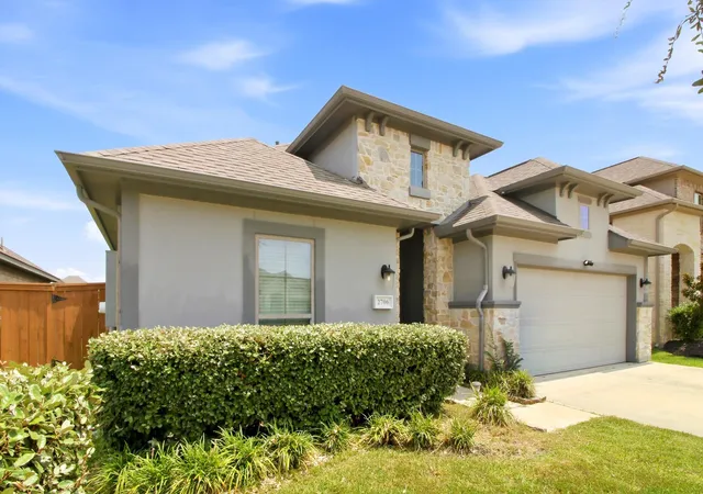 Photo 2 of Single family home for sale at 2706 Ocean Key Dr, La Marque, TX 77568 | MLS# 52353151 | Listing updated on 2026-09-20