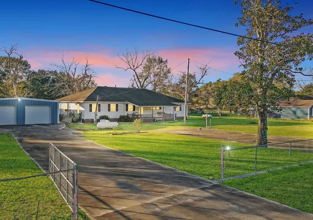 Photo 1 of Single family home for sale at 9313 State Hwy 61, Hankamer, TX 77560 | MLS# 86191712 | Listing updated on 2026-09-15