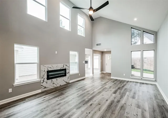 Photo 3 of Single family home for sale at 1623 Cherry Ridge Dr, Houston, TX 77077 | MLS# 60961915 | Listing updated on 2026-09-23