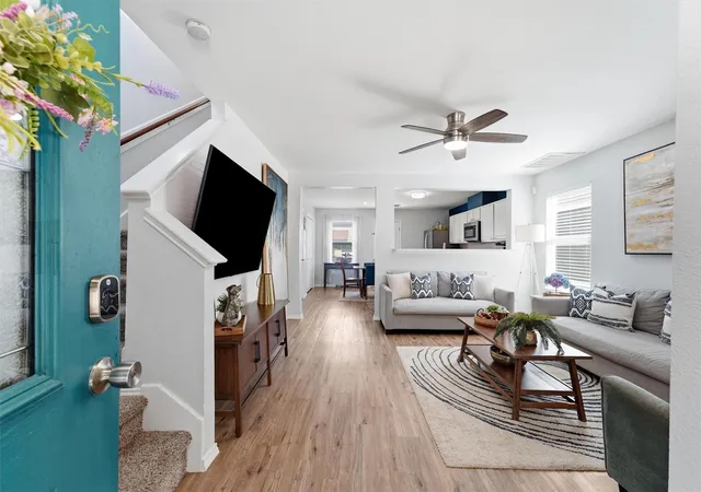 Photo 3 of Single family home for sale at 4031 Dogwood Hl St, Pasadena, TX 77503 | MLS# 75838123 | Listing updated on 2026-09-17