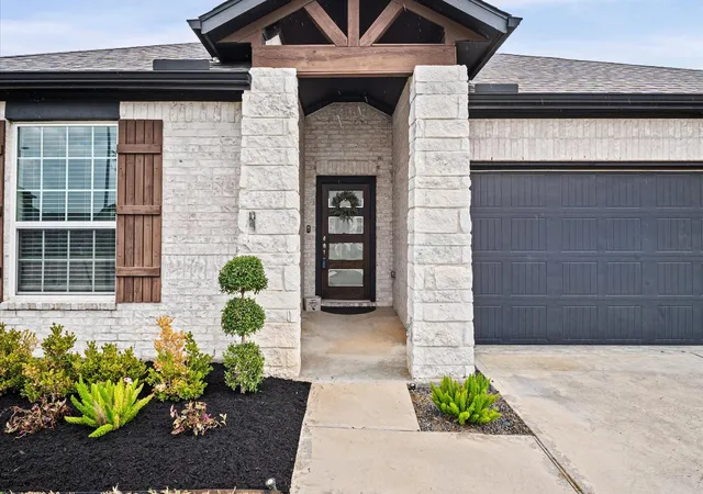 Photo 4 of Single family home for sale at 31414 Sandpiper Crk Dr, Hockley, TX 77447 | MLS# 95104471 | Listing updated on 2026-10-04