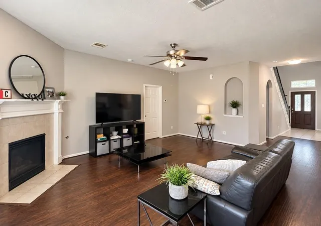 Photo 2 of Single family home for sale at 3627 Buchanan Hl Ln, Katy, TX 77494 | MLS# 14469915 | Listing updated on 2026-09-19