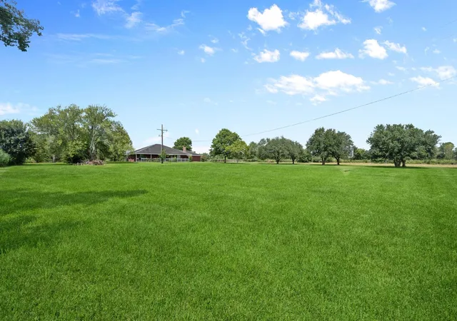 Photo 3 of Single family home for sale at 35891 Highway 365, Nome, TX 77629 | MLS# 41875308 | Listing updated on 2026-09-21