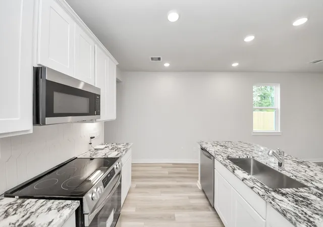 Photo 4 of Single family home for sale at 11130 Liberty Bell Ln, Cleveland, TX 77328 | MLS# 10299233 | Listing updated on 2026-09-12