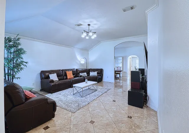 Photo 3 of Single family home for sale at 4203 Bearden Pl Ln, Houston, TX 77082 | MLS# 34342434 | Listing updated on 2026-09-19