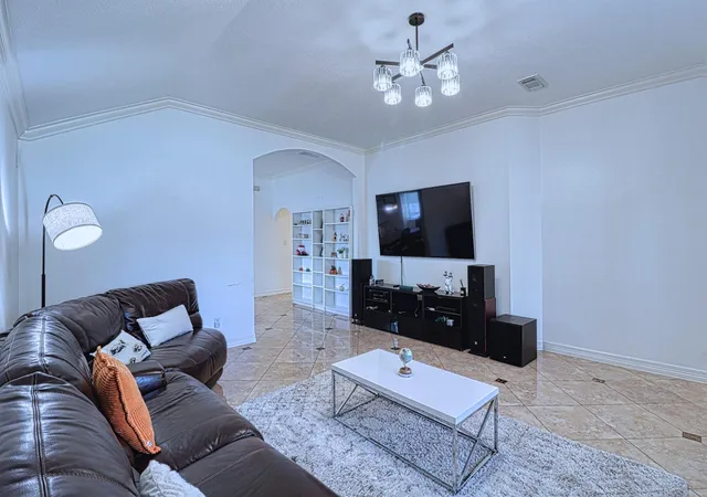 Photo 4 of Single family home for sale at 4203 Bearden Pl Ln, Houston, TX 77082 | MLS# 34342434 | Listing updated on 2026-09-19