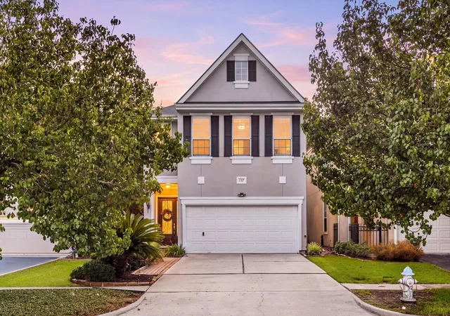 Photo 1 of Sale Pending at 137 White Dr, Bellaire, TX 77401 | MLS# 81777529 | Listing updated on 2026-09-21