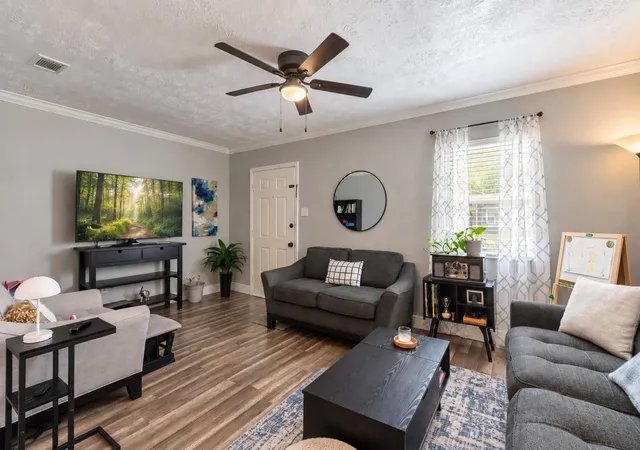 Photo 3 of Single family home for sale at 903 Willow St, Pasadena, TX 77506 | MLS# 83852893 | Listing updated on 2026-09-11