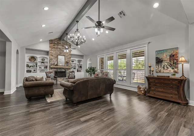 Photo 4 of Single family home for sale at 4671 Stonecrest Ct S, Bryan, TX 77808 | MLS# 69825316 | Listing updated on 2026-09-18