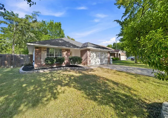 Photo 1 of Single family home for sale at 15914 Castaway Ct, Crosby, TX 77532 | MLS# 17764665 | Listing updated on 2026-09-08