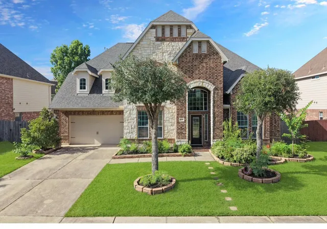 Photo 2 of Single family home for sale at 4206 Windmill Hl Dr, Richmond, TX 77407 | MLS# 79817459 | Listing updated on 2026-10-04