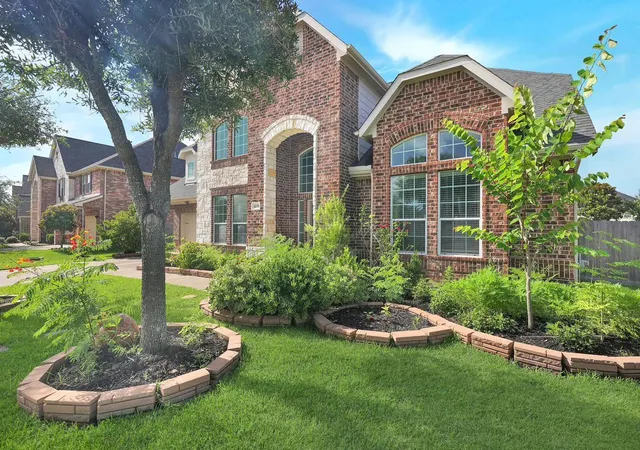 Photo 3 of Single family home for sale at 4206 Windmill Hl Dr, Richmond, TX 77407 | MLS# 79817459 | Listing updated on 2026-10-04