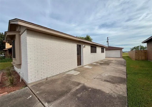 Photo 3 of Single family home for sale at 1405 N Ave M, Freeport, TX 77541 | MLS# 88836141 | Listing updated on 2026-09-04