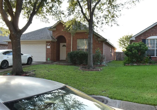 Photo 2 of Single family home for sale at 16630 Great Oaks Glen Dr, Houston, TX 77083 | MLS# 20788323 | Listing updated on 2026-09-21