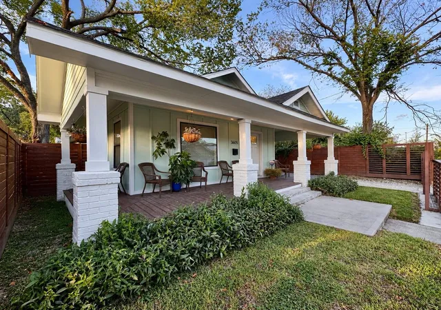 Photo 2 of Single family home for sale at 3605 Mcilhenny St, Houston, TX 77004 | MLS# 30568958 | Listing updated on 2026-09-11